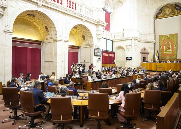 El Parlamento se opone a la reducción de la deuda y pide un nuevo modelo de financiación