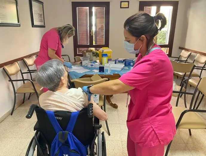 La Generalitat comenzará el 1 de octubre la campaña de vacunación contra virus respiratorios en