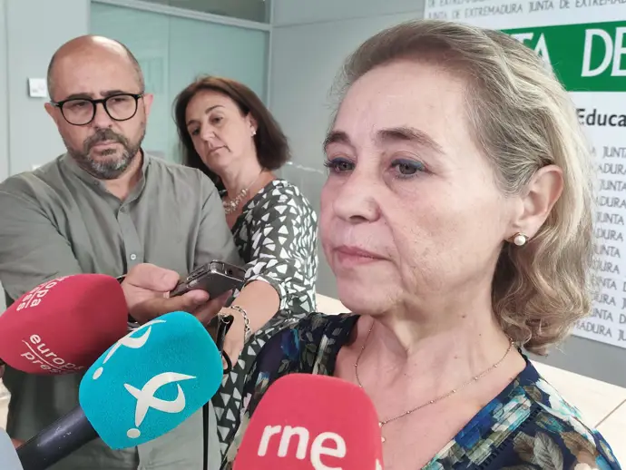 La Junta de Extremadura anunciará el martes una ayuda de 26 céntimos por kilómetro para