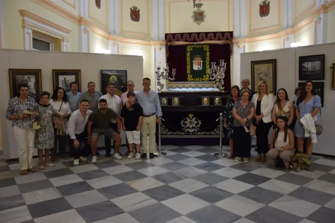 Los nuevos faldones de la Virgen de las Angustias están expuestos en la Diputación de Cuenca