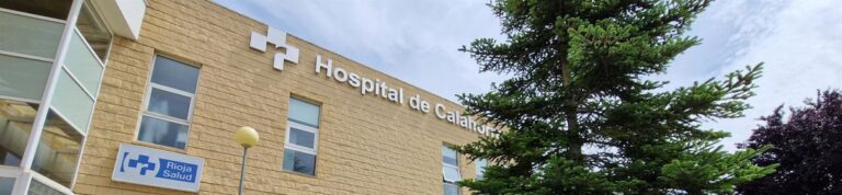 Dos heridos trasladados al hospital de Calahorra tras colisión entre un coche y un tractor en