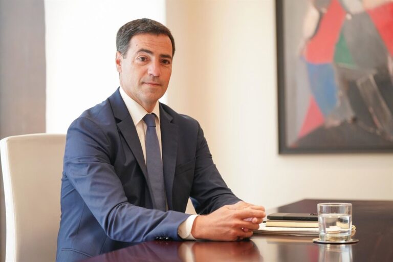 Pradales confía en lograr "importantes avances" en competencias y establecer las "bases" para un