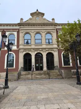 IU afirma que la prohibición del velo en el IES Sagasta infringe derechos de libertad religiosa y