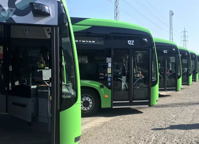 El 70% de los trabajadores del autobús urbano acepta el preacuerdo con Avanza sobre el convenio y