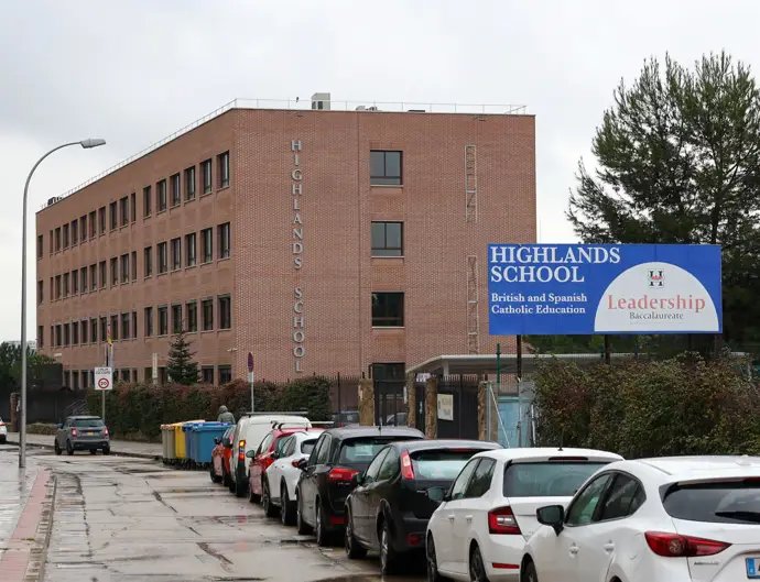 El exdirector del Highlands confiesa a la jueza que desconocía los supuestos abusos