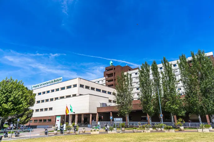 Dos personas resultaron heridas, una de ellas de gravedad, en un choque de vehículos en Badajoz