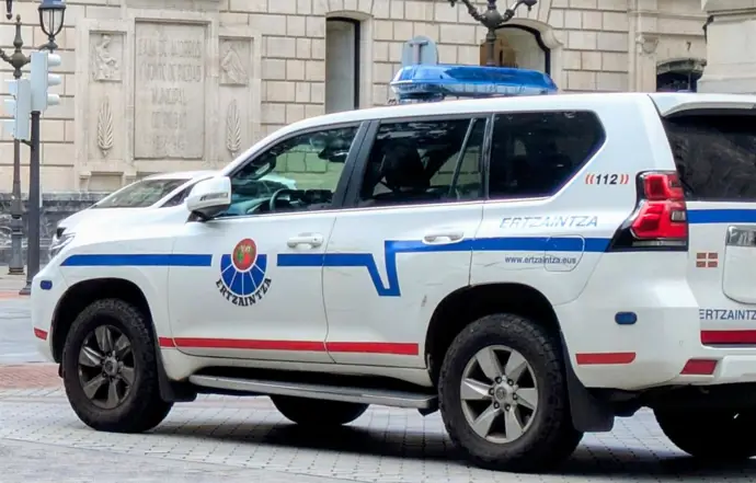Aumenta a tres los arrestados por el homicidio con cuchillo de un joven el domingo en Bilbao