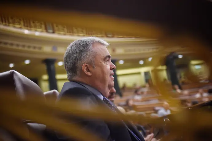 La defensa insiste en liberar a Cerdán y cuestiona los audios de Koldo, mencionando el caso Pegasus