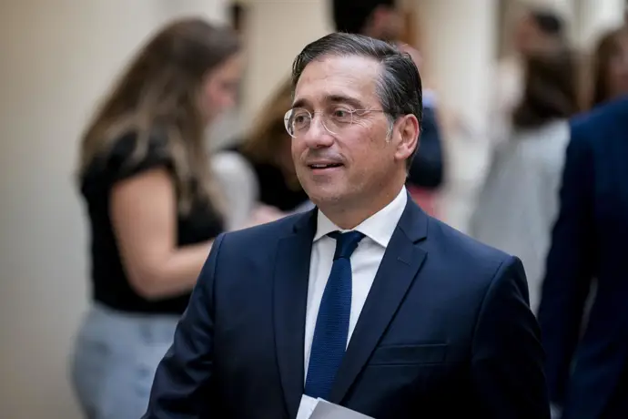 Albares asegura que la seguridad de España no se verá afectada por el embargo de armas a Israel y
