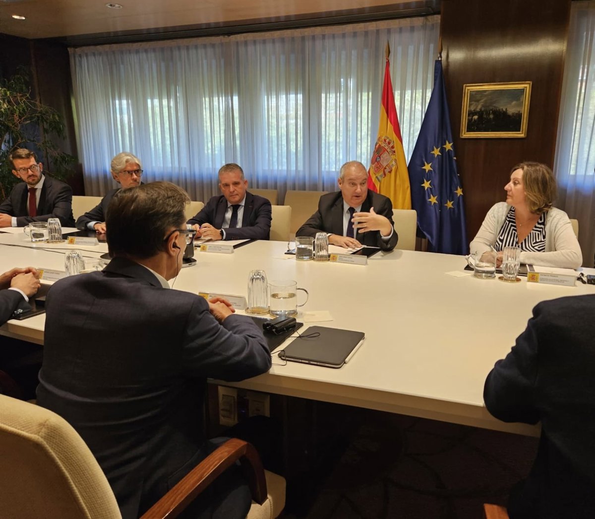 Hereu y Mahle se encuentran para explorar opciones que ayuden a minimizar el impacto laboral en