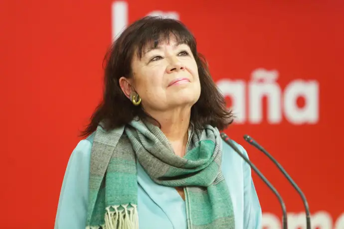 Narbona advierte que el PSOE tendrá primarias y podrían surgir candidatos para 2027, Feijóo