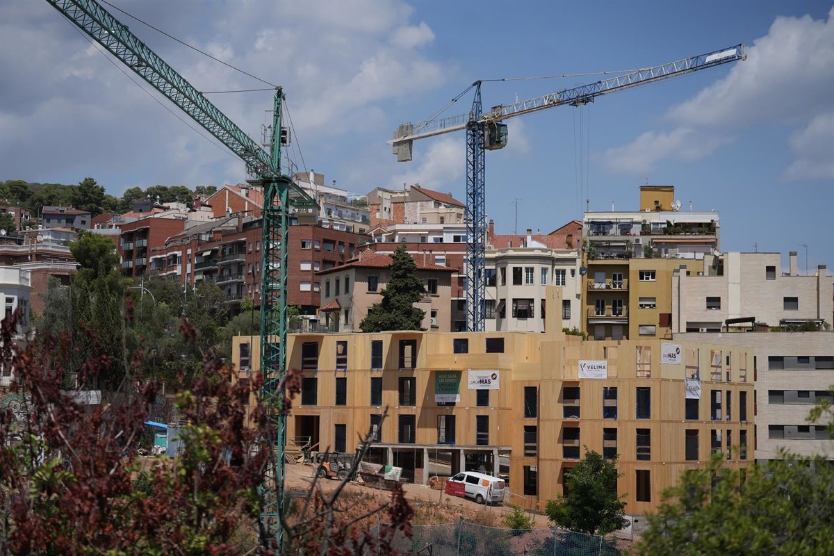 La PAH alertará sobre la entrega de terrenos públicos a proyectos privados en la próxima Mesa de