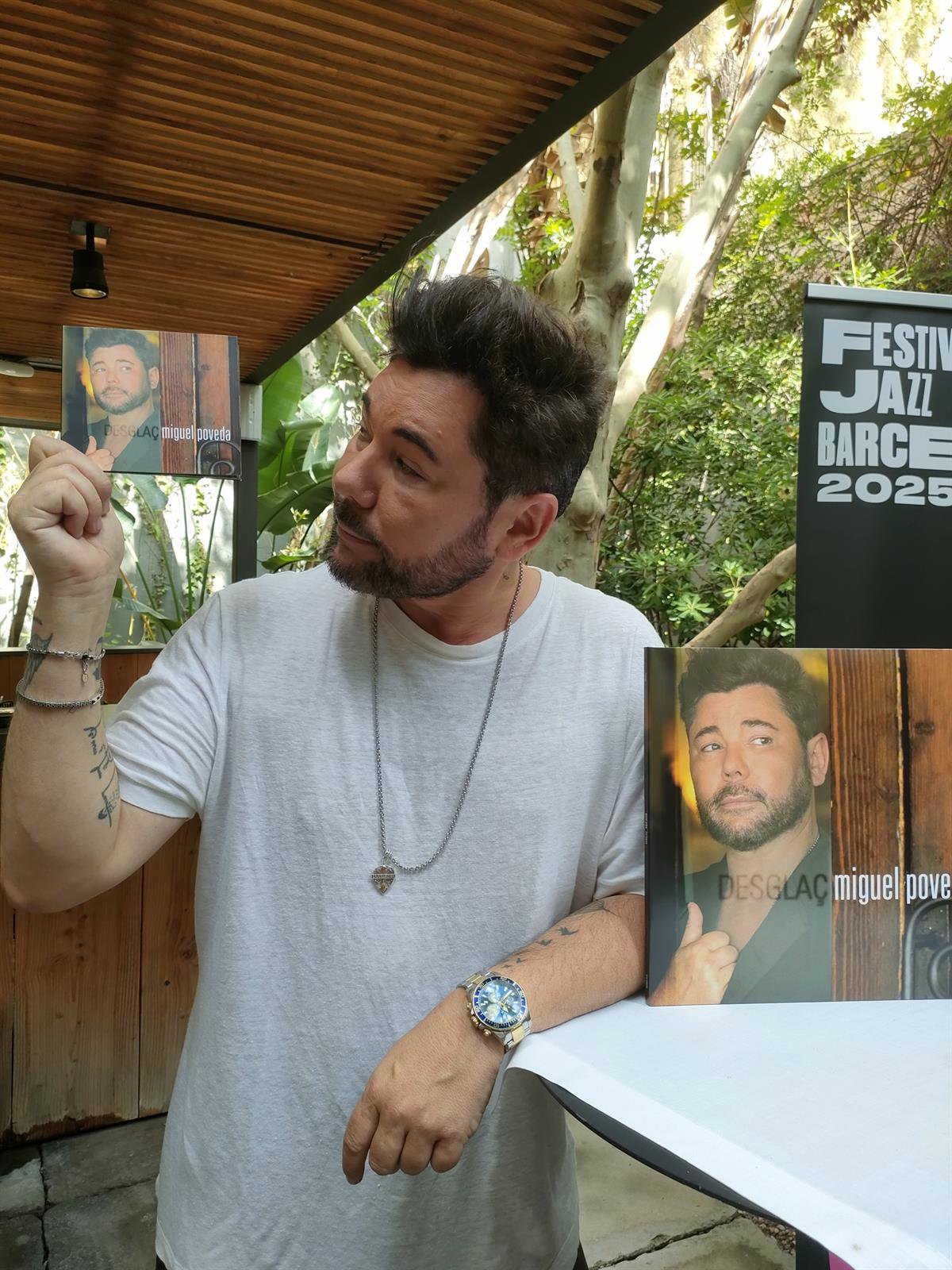 Miguel Poveda reestrena 'Desglaç' y celebra la poesía, la música y su compromiso con el proyecto