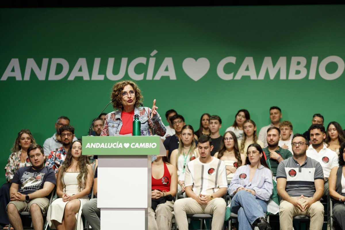 Montero advierte a PP que si imitan a Vox en inmigración, serán considerados Vox; "la bestia lo