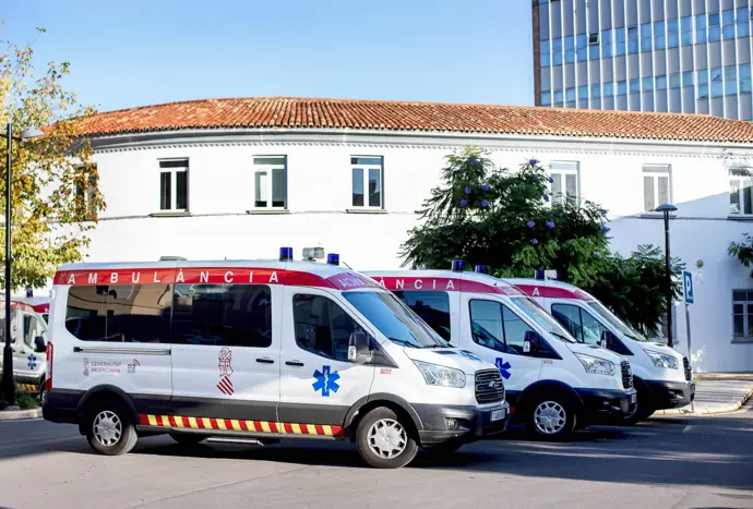 Sanidad mejora el transporte sanitario con 40 nuevas ambulancias y amplía el horario de siete