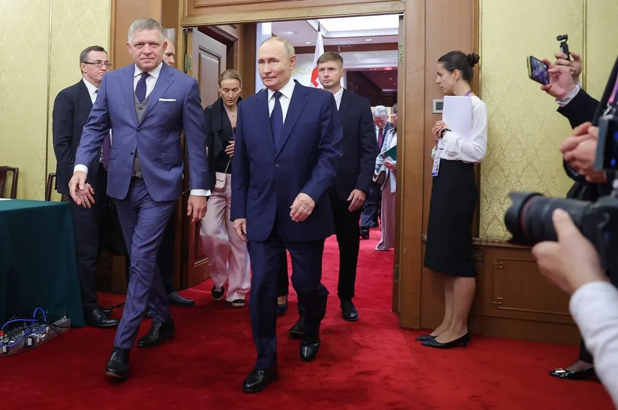 Putin considera "absurdo" un posible ataque ruso contra un país de la UE, según Fico