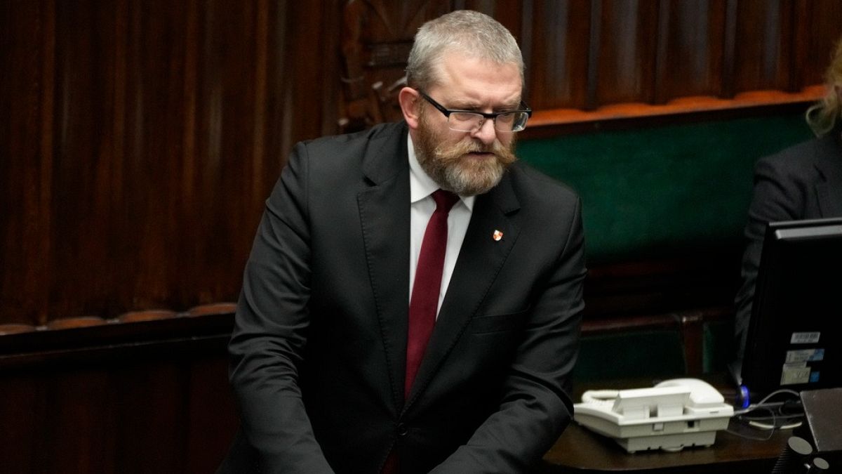 ¿El Parlamento censuró a un eurodiputado polaco por sus declaraciones?