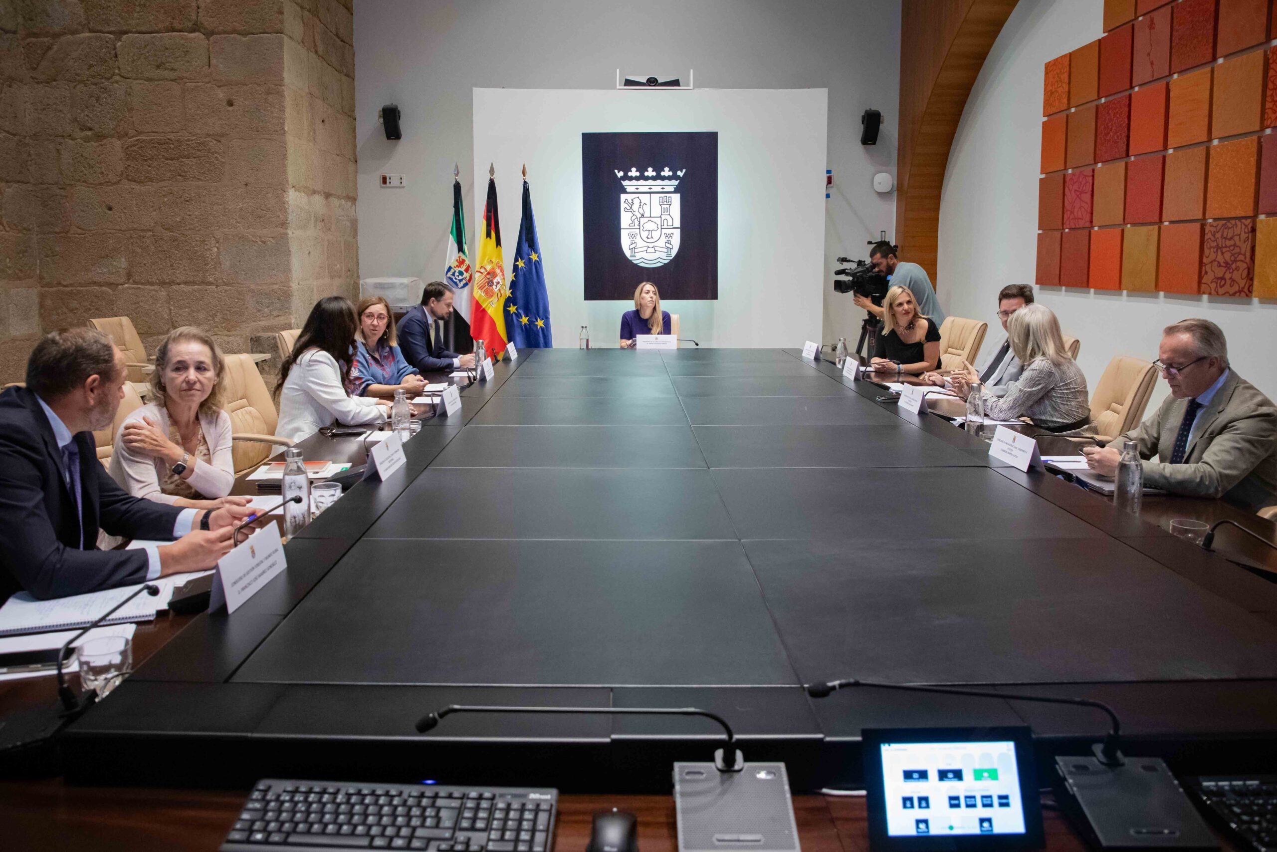 El Consejo de Gobierno aprueba ayudas de 5.500 a 24.300 euros para impulsar contrataciones