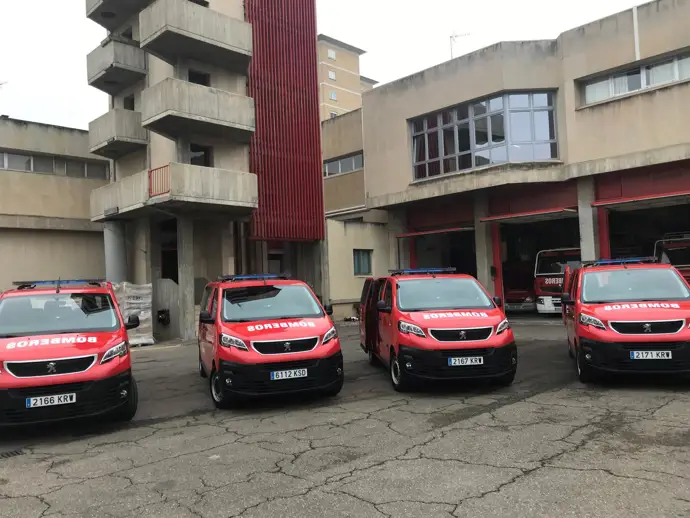 Bomberos de Zaragoza rescatan a 18 personas y realizan 65 intervenciones por el agua, además de 57