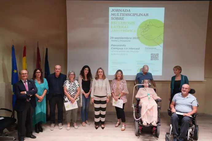 La Comunidad destina 300.000 euros en ayudas para apoyar a personas con ELA en su vida diaria