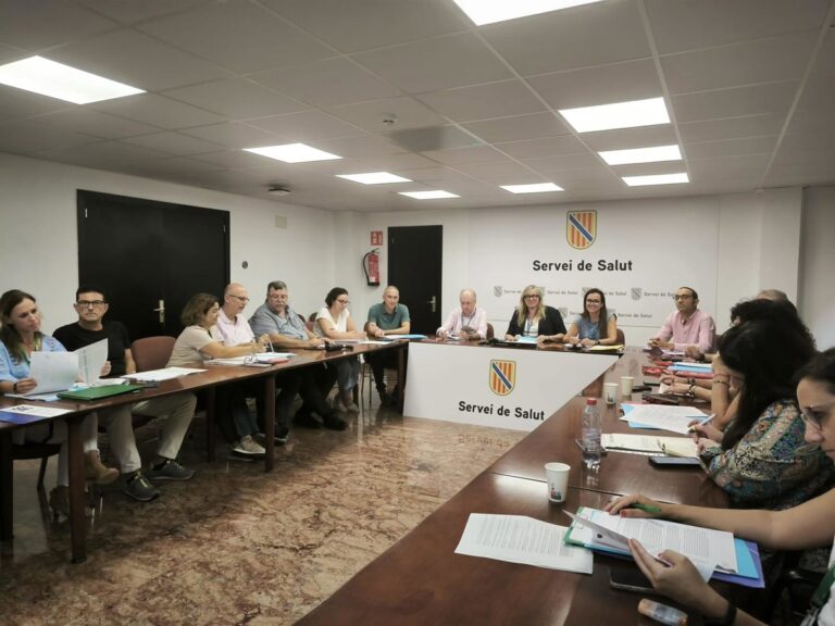 La mesa sectorial de salud aprueba una oferta de empleo público de 2025 con 1.779 plazas