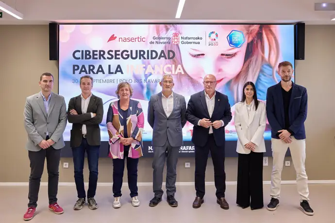 El Gobierno de Navarra lanza un innovador programa de ciberseguridad para niños.