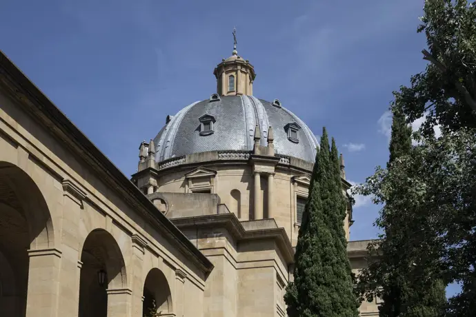 El Ayuntamiento de Pamplona lanzará un nuevo concurso para definir el futuro del Monumento a los