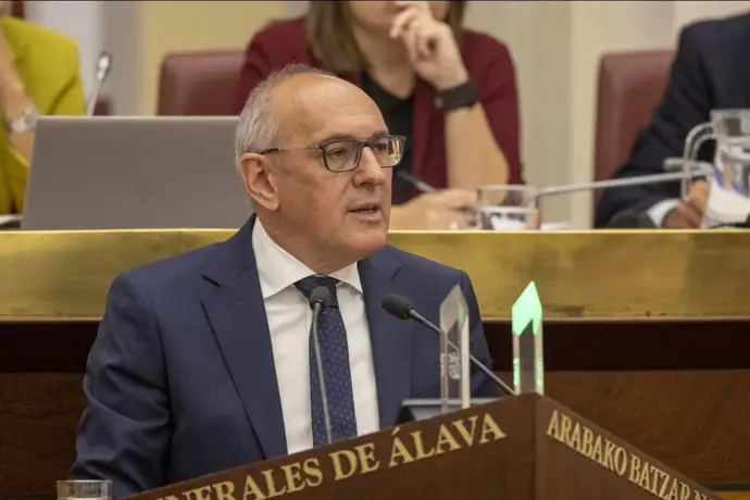 González denuncia prácticas inaceptables en las colonias de Bernedo, que podrían ser delincuentes