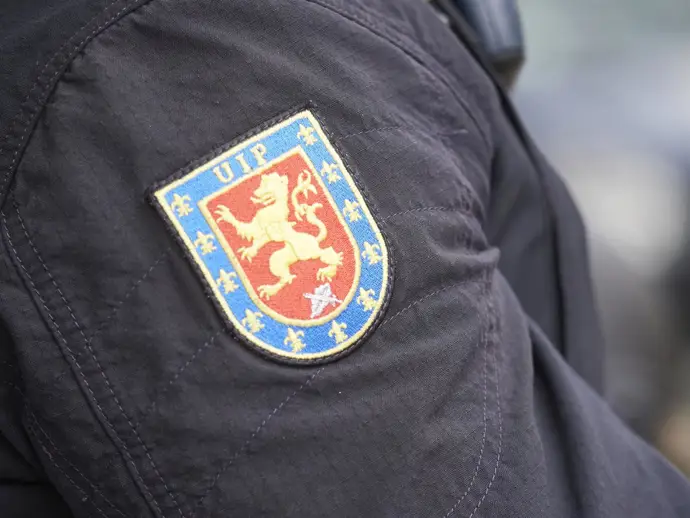 Hombre arrestado en Pamplona por amenazar a su pareja y poseer drogas en su hogar