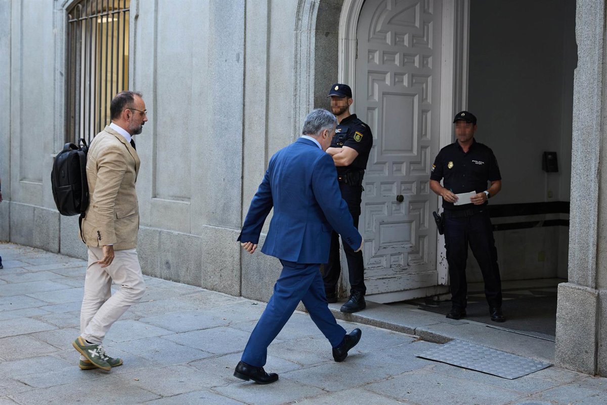 El TS prorroga la prisión de Cerdán por la falta de "pruebas relevantes", pero trabaja