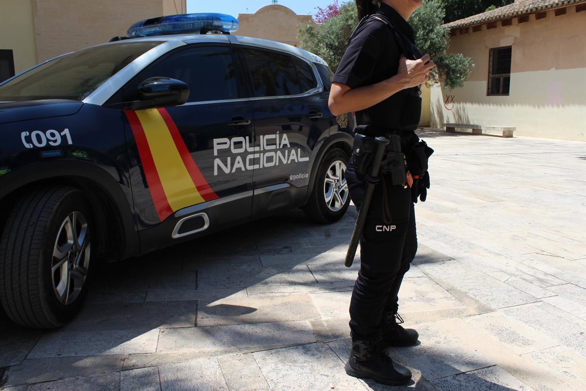 Detenido un hombre de 45 años por agredir con un cuchillo a una mujer esta madrugada en Usera