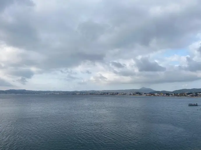 El fin de semana termina con frío, lluvias en Valencia y Alicante, y viento en Castellón. Una