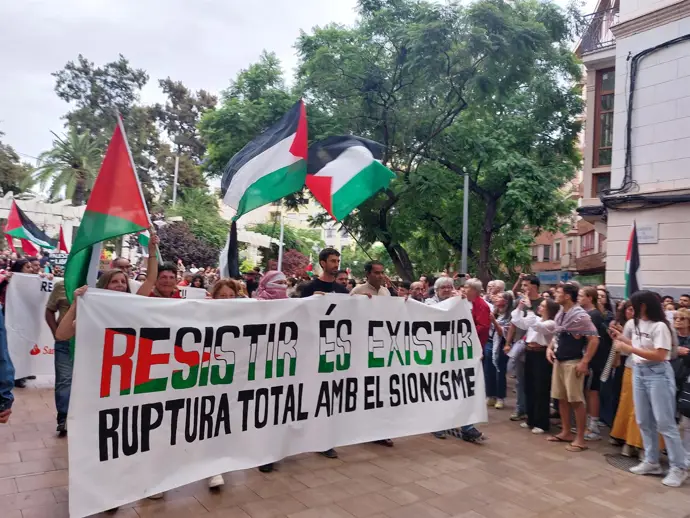 Miles de personas en Palma exigen romper relaciones con Israel y apoyan a los detenidos de la