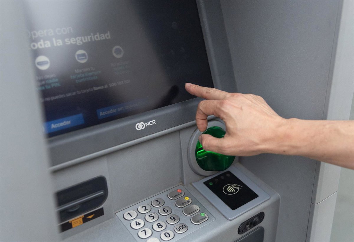 La Rioja instalará cajeros automáticos en 11 municipios y enviará 2 vehículos a 117 más
