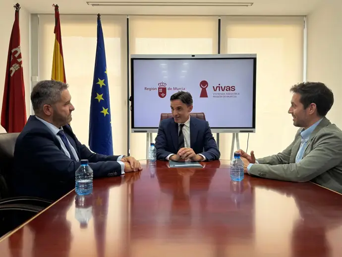 Comunidad discute con Croem el nuevo modelo de vivienda asequible para jóvenes y familias