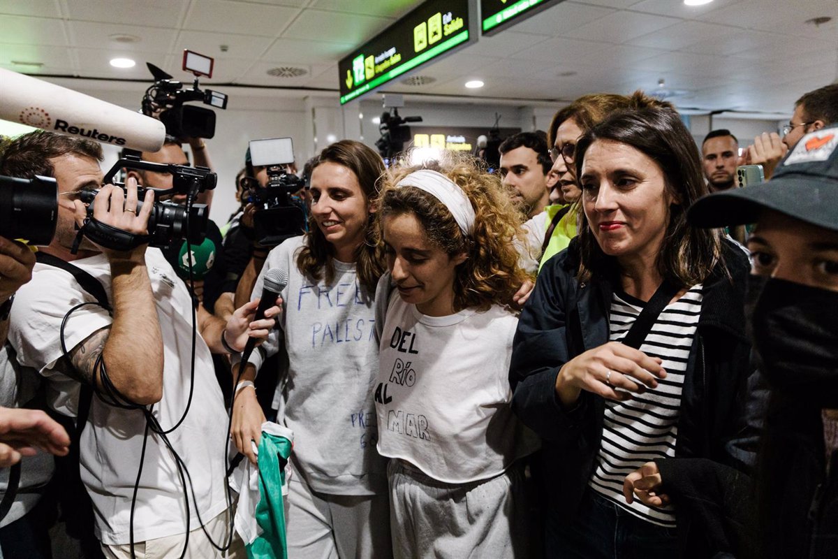 Lucía Muñoz y Alejandra Martínez no volverán a Mallorca sin Reyes Rigo, aún retenida en Israel
