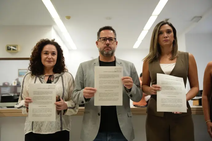 PSOE-A, Por Andalucía y Adelante piden una comisión de investigación sobre el cribado de cáncer