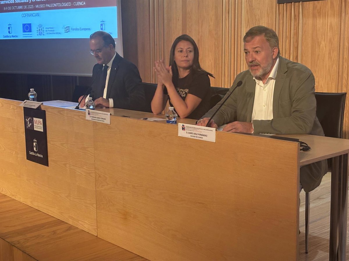 C-LM destaca su liderazgo nacional al reducir los tiempos de espera a 169 días