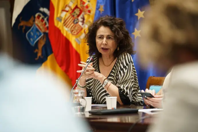 Asián critica que Canarias elabora presupuestos "a ciegas" y responsabiliza al Estado por 226