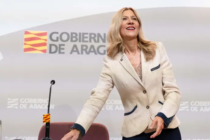 Vaquero asegura que Aragón puede mejorar sus servicios y califica de "irresponsable" no apoyar el