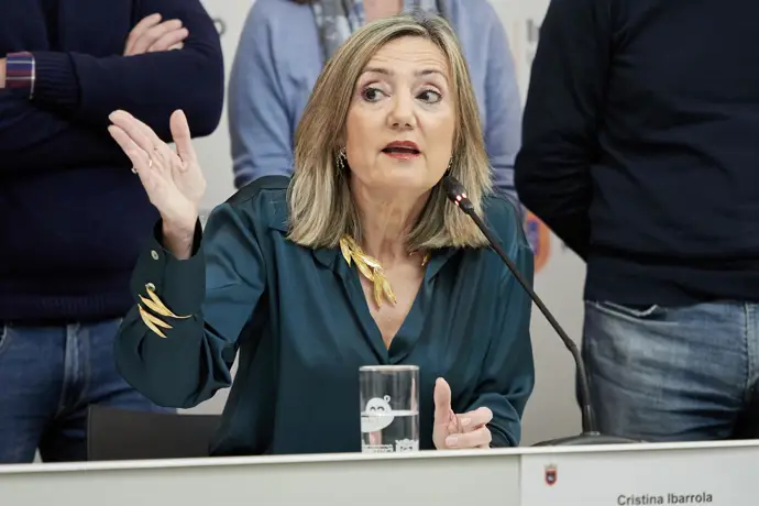 Ibarrola afirma que con Asiron "las preocupaciones de los pamploneses han empeorado" y "se ha