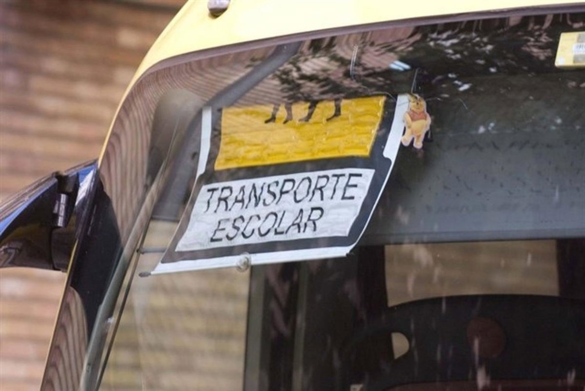 La CNMC indaga sobre posibles contratos compartidos entre empresas de autobús escolar en