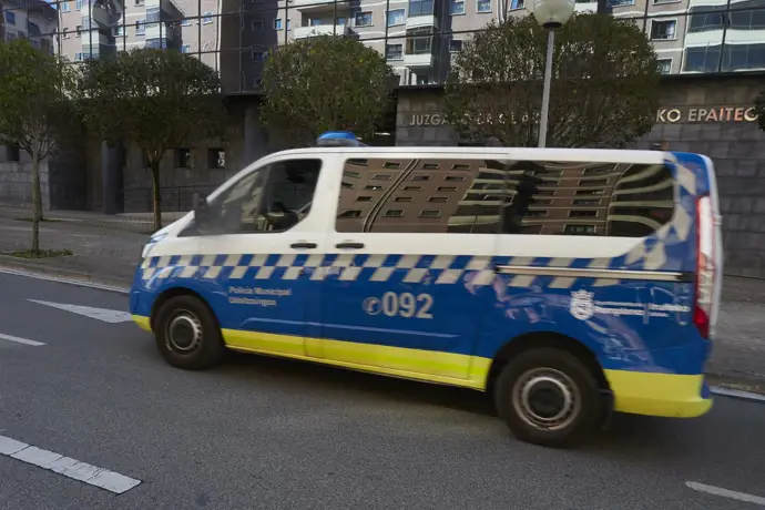 Una mujer arrestada por intentar asfixiar a otra en Pamplona