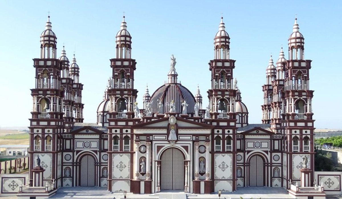 Fallece una niña de un año tras ser atropellada en la Iglesia Palmariana de El Palmar de Troya