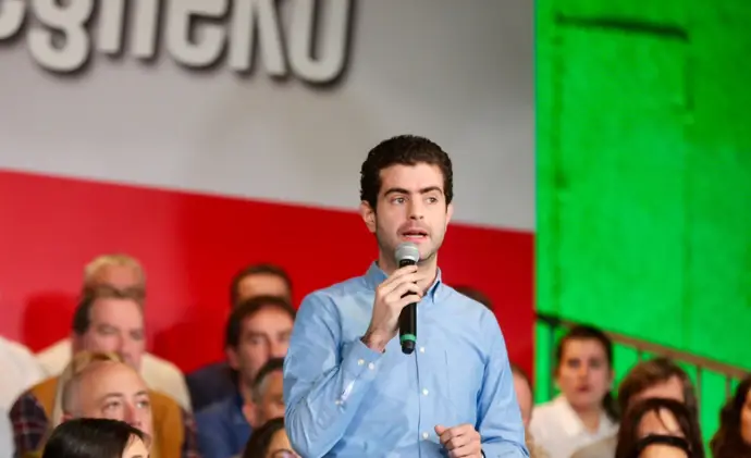 El alcalde de Alsasua recibe amenazas de Falange y se pronuncia al respecto