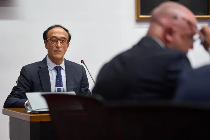 El presidente de la mesa de Belate afirma que no ha recibido sobornos y pide ser investigado.