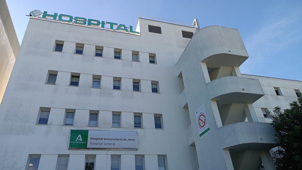 Buscan a un recluso que se escapó del Hospital de Jerez al descender por sábanas desde una ventana