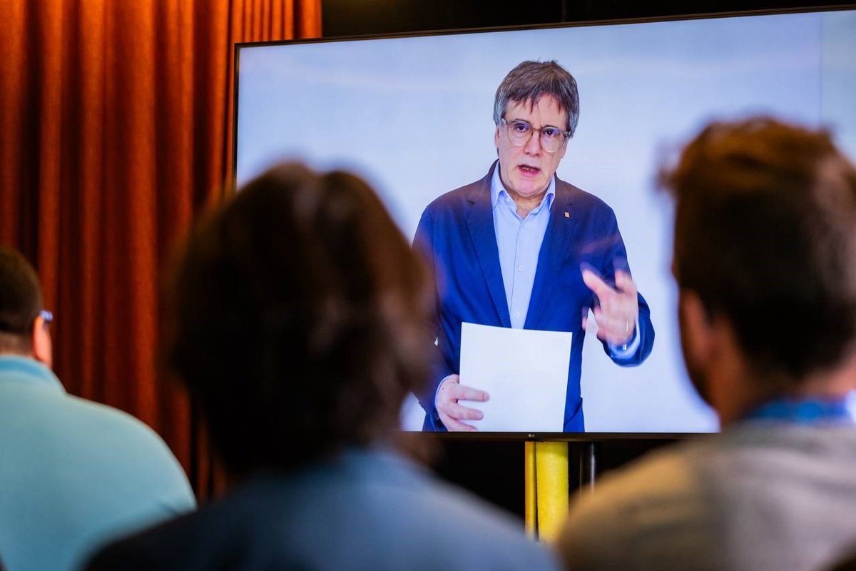 Puigdemont defiende propuestas con "mirada amplia" y advierte sobre las modas pasajeras