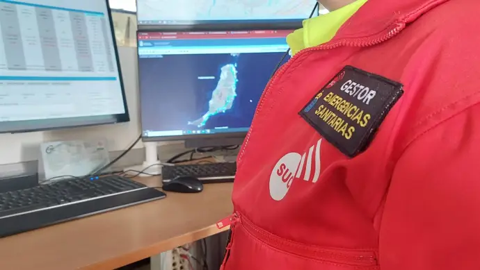 Parapentista en estado crítico tras caer en una playa de Pájara, Fuerteventura.