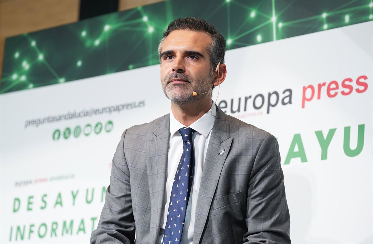 La Junta reitera su compromiso con la salud y critica a Montero por instrumentalizar la sanidad